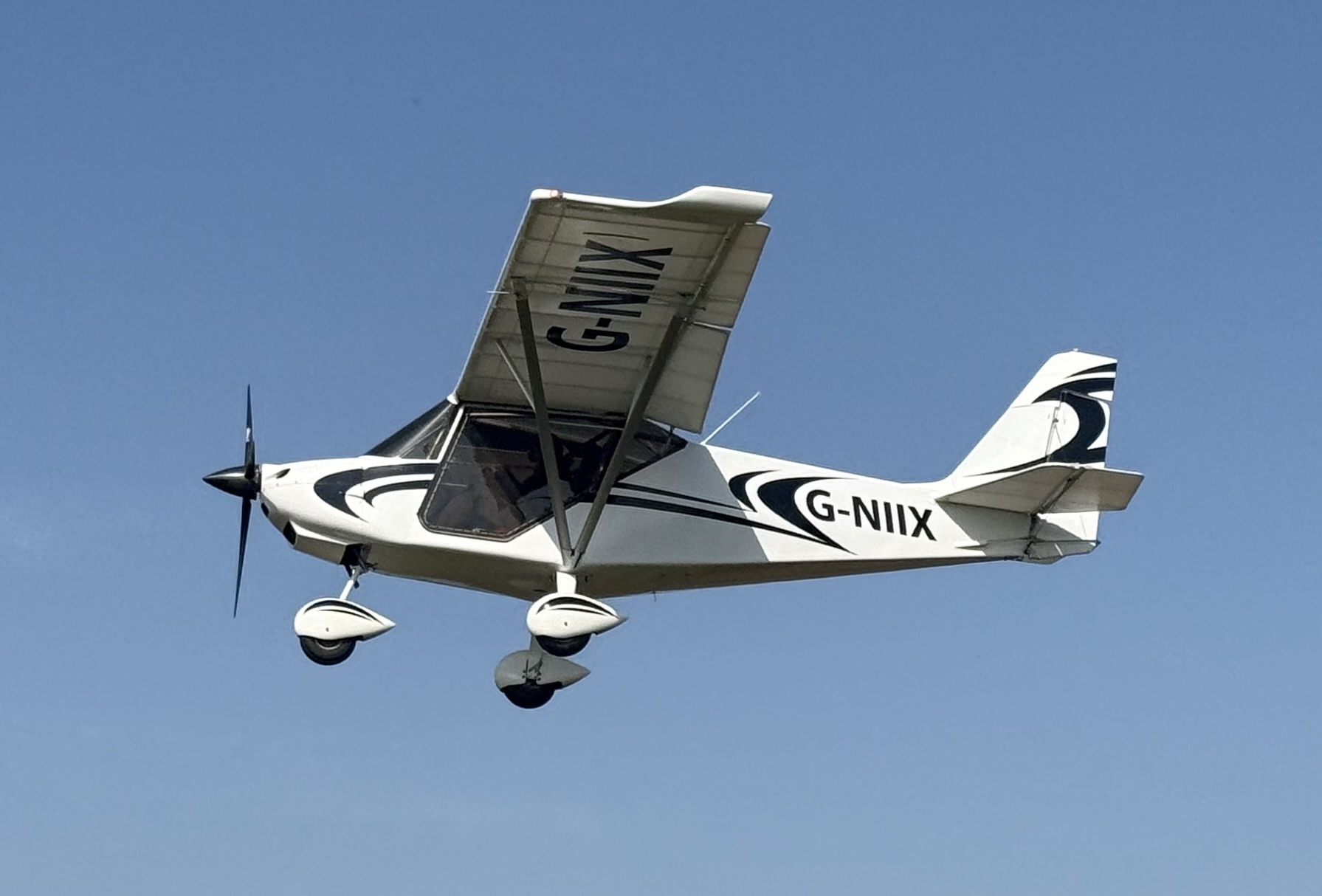 G-NIIX, a Skyranger Nynja flixed wing microlight
